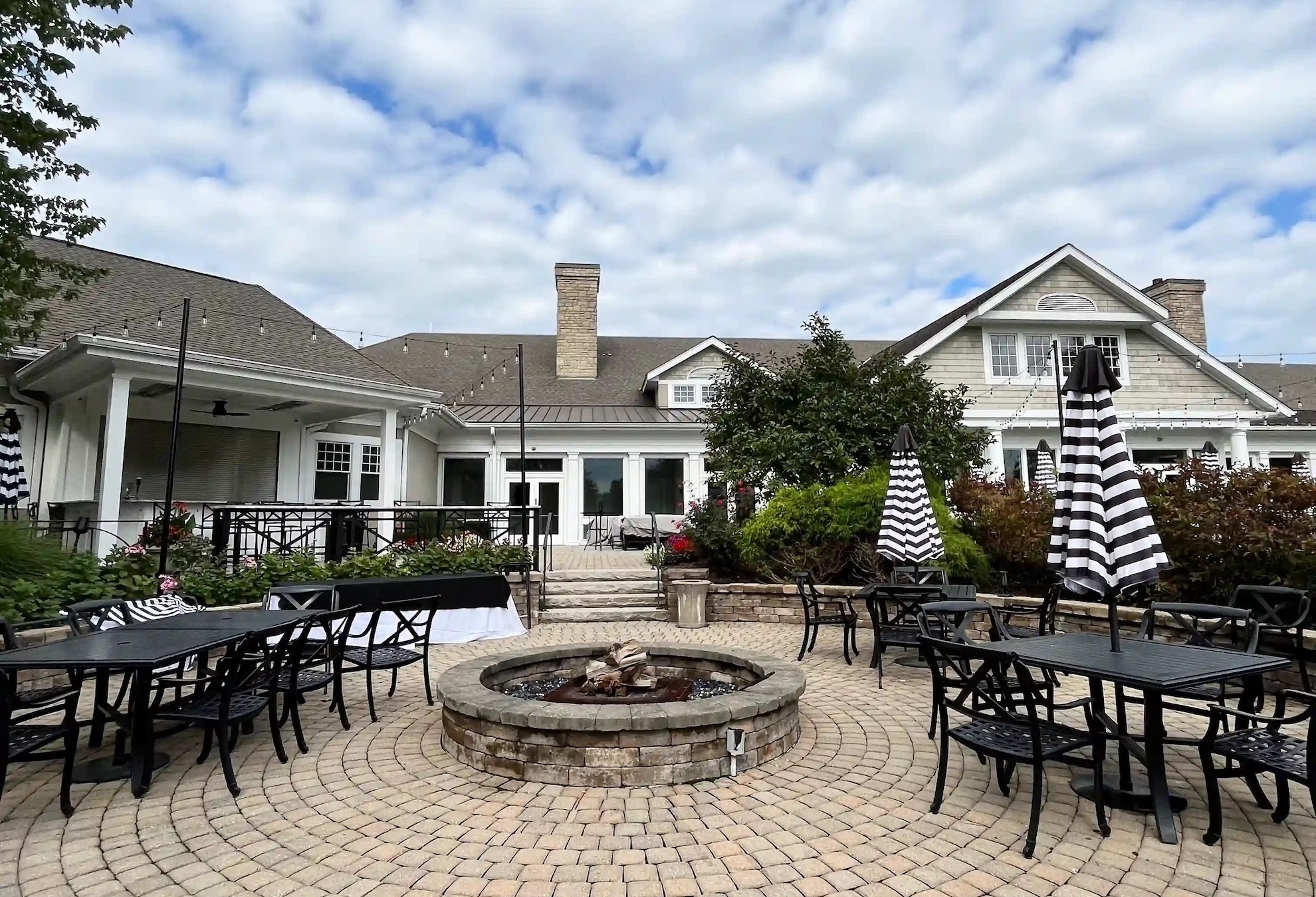 Jefferson County Club Outdoor Bar